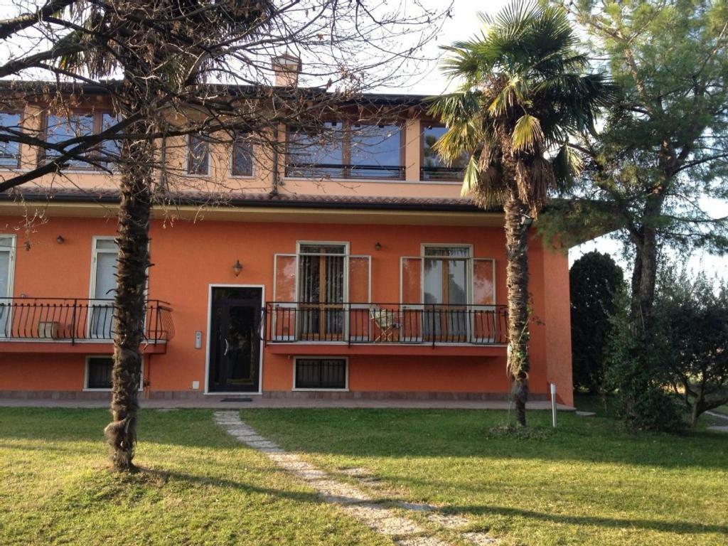 Appartamento Valentina Πεσκιέρα ντελ Γκάρντα Εξωτερικό φωτογραφία